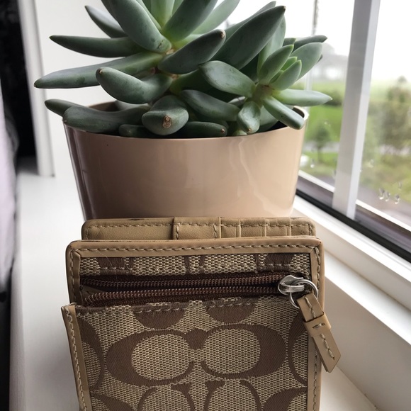 Coach Skinny Wallet - Picture 2 of 3